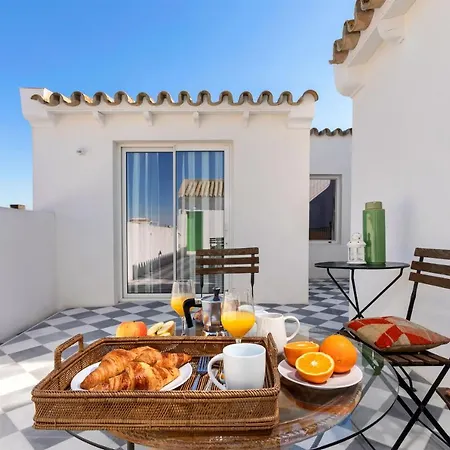 Genteel San Laureano Apartamento *