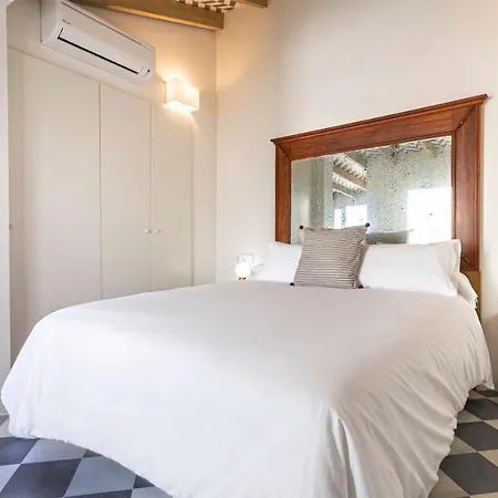 Genteel San Laureano * Sevilla
