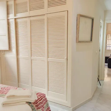 Homeyseville-bright At Santa Cruz 4 Pax, Parking Optional * Sevilla