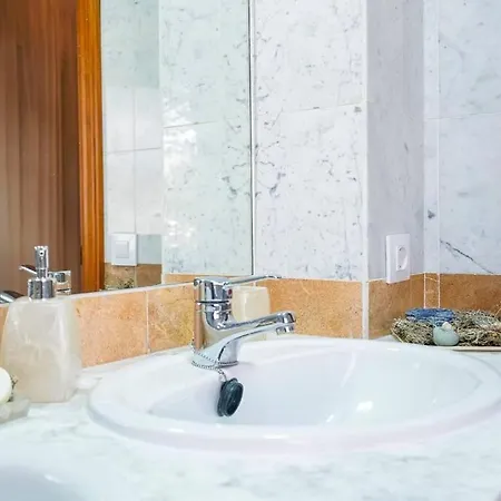 Apartment Lovely And Chic In The Heart Of Seville