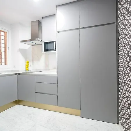 Apartment Lovely And Chic In The Heart Of *
