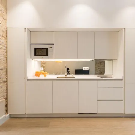 Behouse Arroyo A Seville