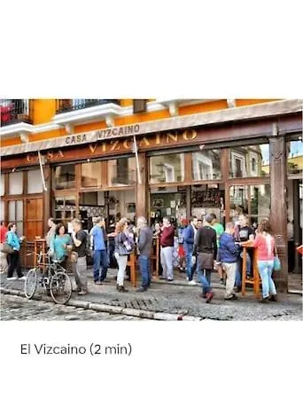 En El Casco Antiguo Junto Alameda H. Seville