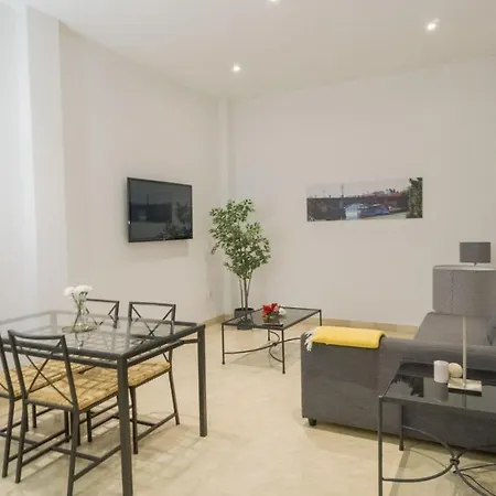 아파트 Rentalsevilla Durmiendo En La Alameda 세비야
