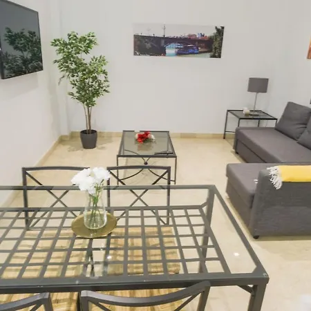 아파트 Rentalsevilla Durmiendo En La Alameda *