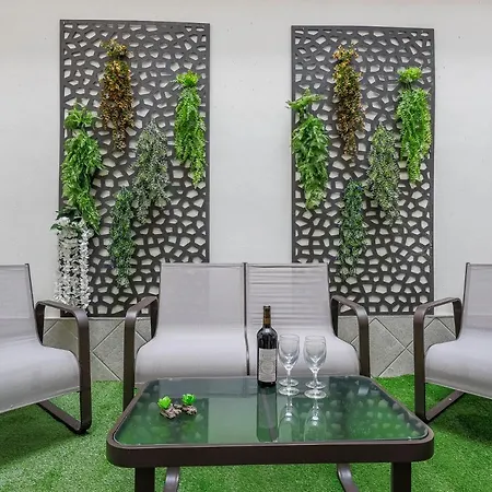 Family Suits Encantos De Apartment Seville