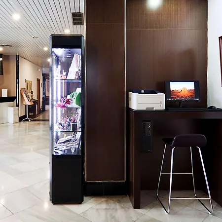 Catalonia Hispalis Hotel 3*