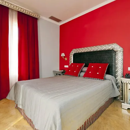 Hotel Adriano Boutique 3*