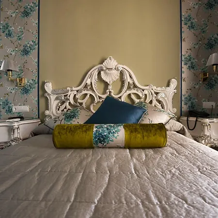 Hotel Adriano Boutique 3*