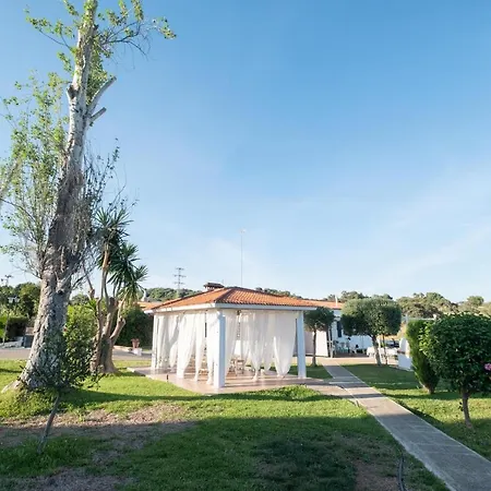 Holiday home Agradable Con Piscina Seville
