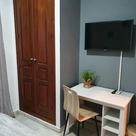 Puerta Carmona 2* Σεβίλλη