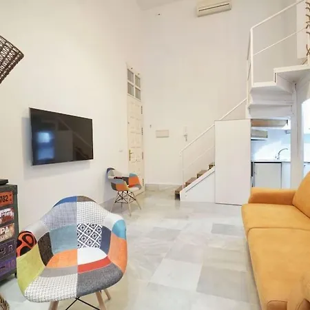 Optimus Duplex Loft Apartment *