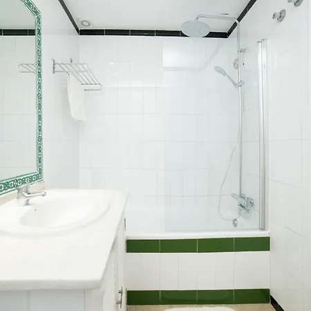 Alohamundi Lumbreras Ii Apartment Seville