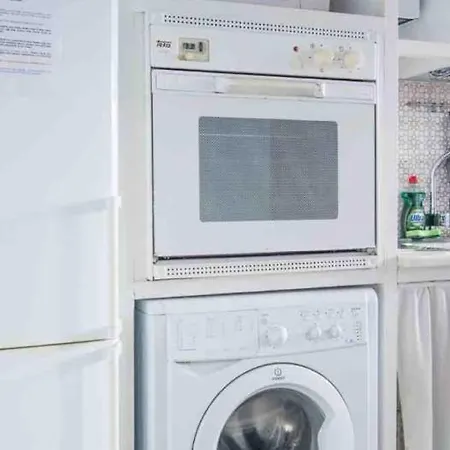 Apartamento Junto A Calle Betis Y Plaza De Cuba Sevilla