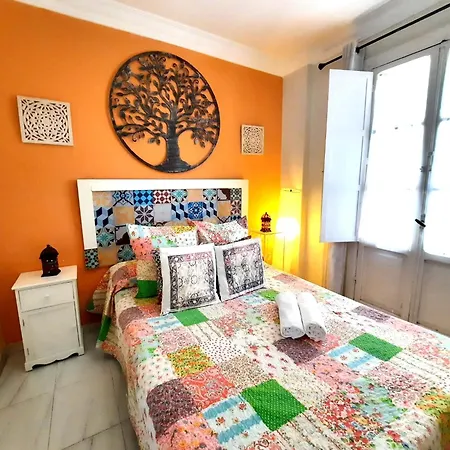Appartement Budget And Cute With Balcony Center *