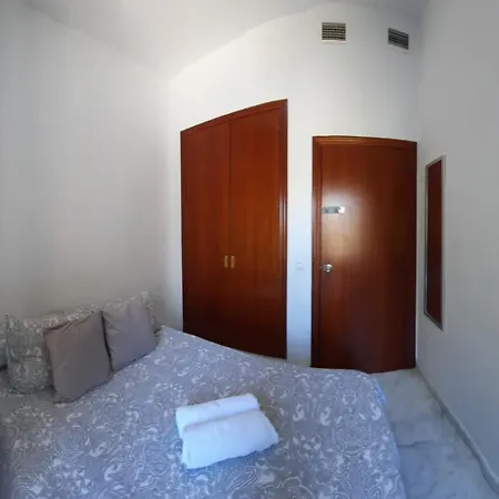 Apartment Budget Downtown Seville