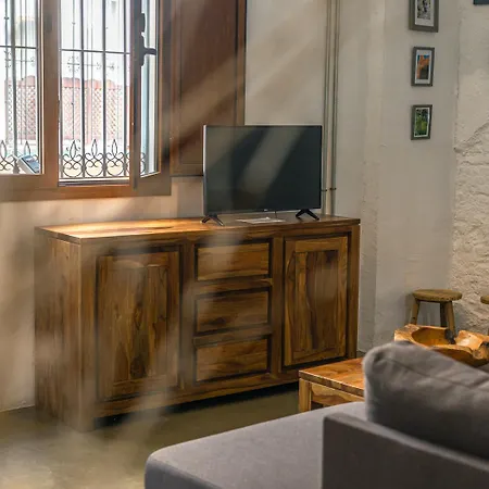 Apartamento Loft-style Ground Floor Flat *