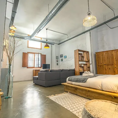Loft-style Ground Floor Flat Apartamento