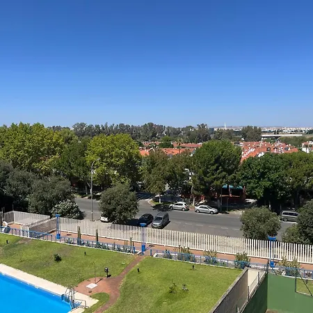 Lux Abril Sevilla