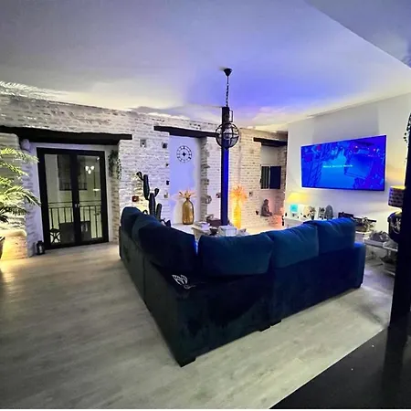 Casa Duque Compartida Familiar 1-habitacion Con Bano Propio * Sevilla