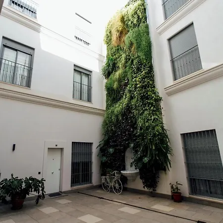 Modern With Seasonal Swimming Pool- 1bd 1bth- Goyeneta Apartment *