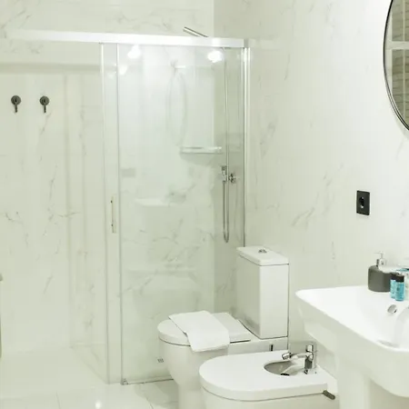 Apartment Modern With Seasonal Swimming Pool- 1bd 1bth- Goyeneta Seville