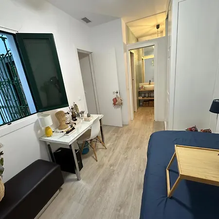 Habitación en casa particular Casa Duque Compartida Familiar 1-habitacion Con Bano Propio Sevilla