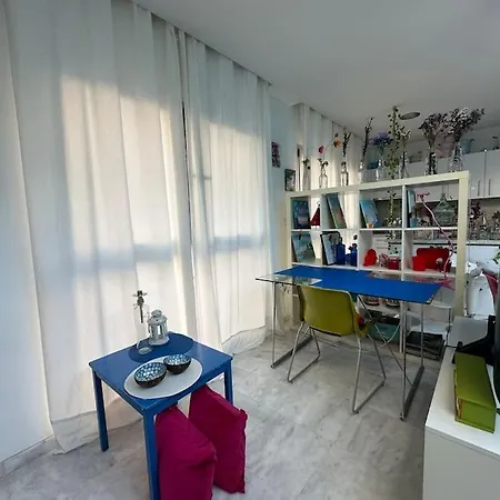 Atico Triana Con Terraza Apartment *