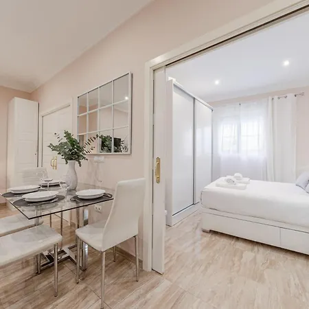 Isg Jose De Velilla Centro Parking Apartment