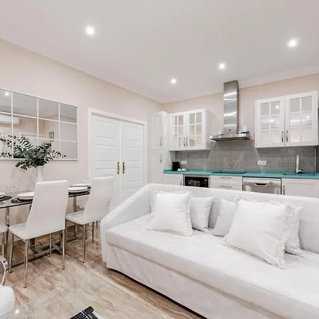Isg Jose De Velilla Centro Parking Apartment *