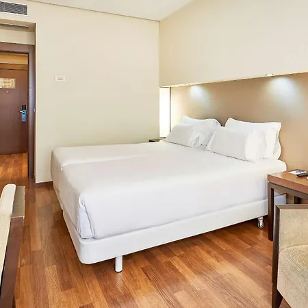 Nh Plaza De Armas 4*