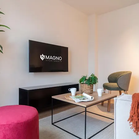 Magno Clavellinas - Pool And Parking *