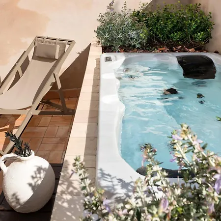 Apartment Magno Clavellinas - Pool And Parking