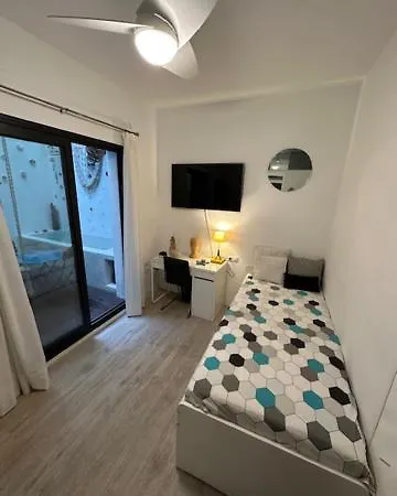 Casa Duque Compartida Familiar 1-habitacion Con Bano Propio Habitación en casa particular Sevilla