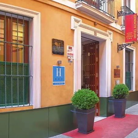U-sense Centro Hotell 3*
