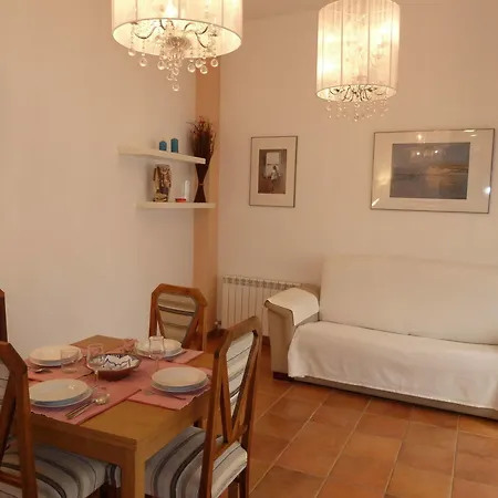 Karmapartment 2 * Sevilha