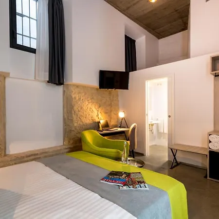ホテル La Puerta De Palacio - Adults Only 3*