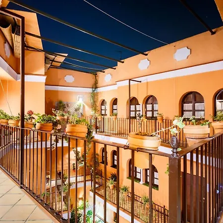 Hotel Patio De La Alameda 3*
