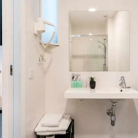 ホテル La Puerta De Palacio - Adults Only 3*