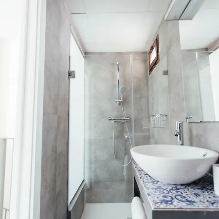 Byron Suites Apartamento *