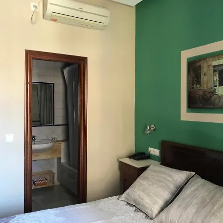 Puerta Carmona 2* Σεβίλλη