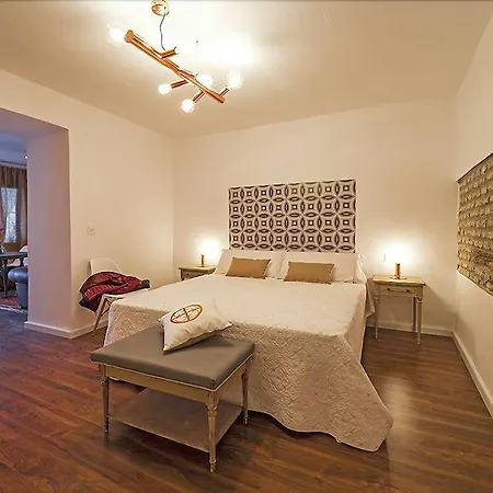 Selecta Venerables Apartment
