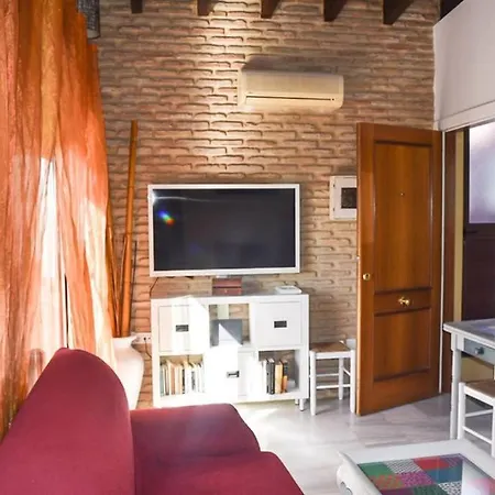 Apartamento ático Céntrico Plaza Moravia ,san Julian.