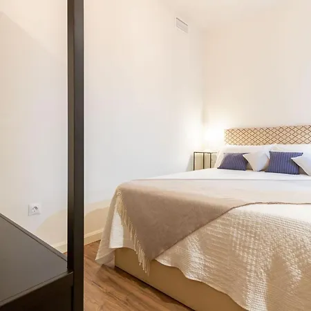 Garci Deluxe By Valcambre Apartment