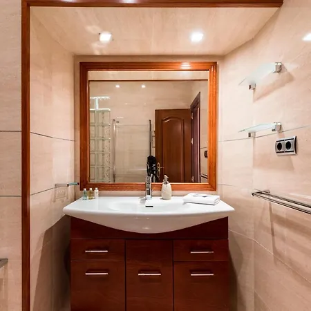 Apartment Conde Collection Gran Poder *