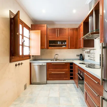 Conde Collection Gran Poder Apartment