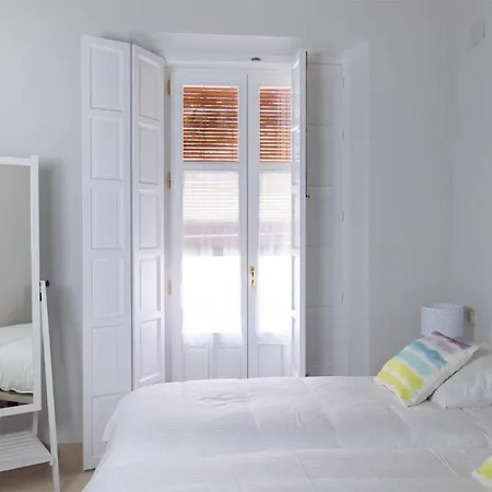 Hispalis Casa Palacio Apartment *