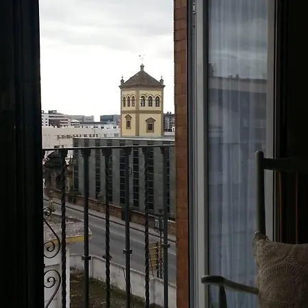 Clásico, Cerca A Jardines De Murillo Appartamento