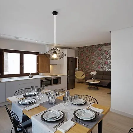 Rentalsevilla Atico La Giralda Appartement *