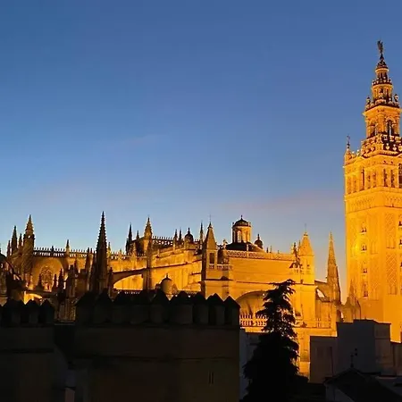 Apartment Alianza Giralda Sky View By Valcambre